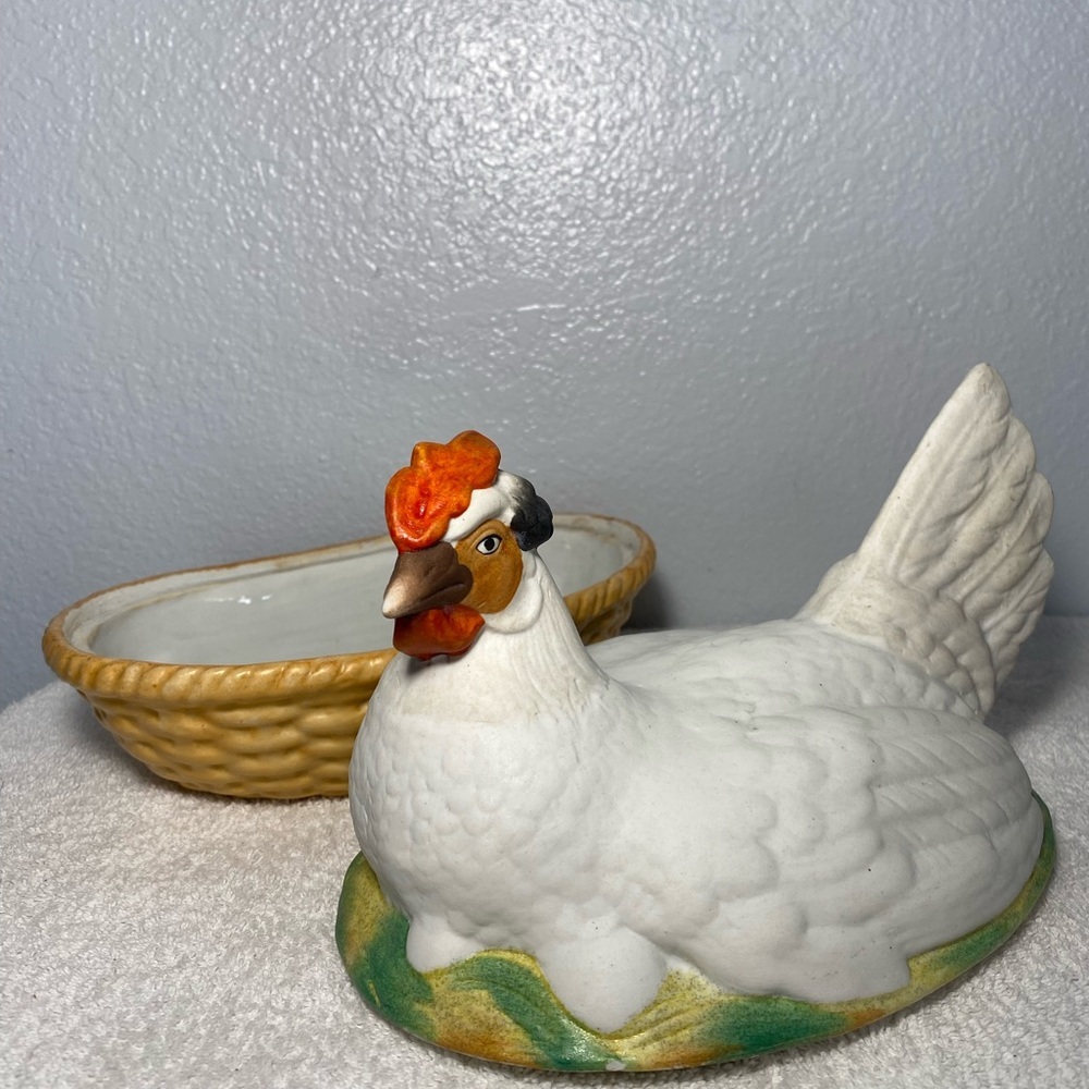 Antique Staffordshire Bisque Porcelain Hen Chicken on Nest Sitting on Eggs Bowl - Picture 5 of 10
